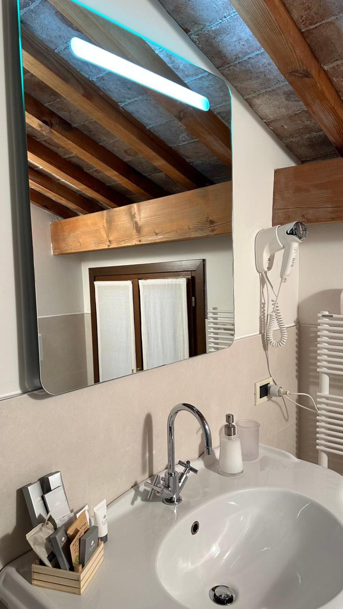 Ca' Hemingway Aparthotel Bassano del Grappa Exterior photo